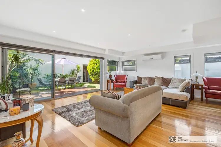2/27-29 Millers Road, Altona VIC 3018