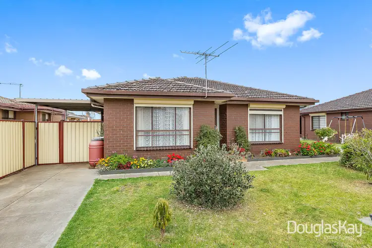 1/5 - 7 Craddock Court, Sunshine North VIC 3020