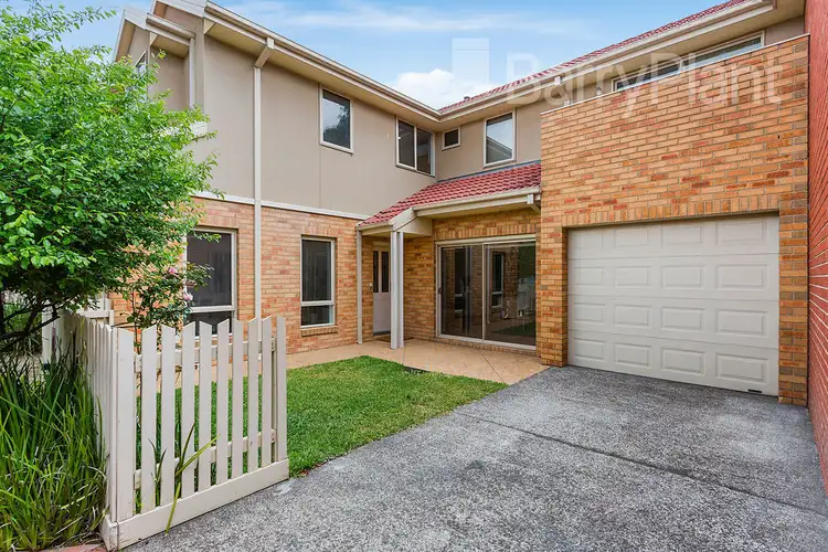 7/2 McKelvie Court, Glen Waverley VIC 3150