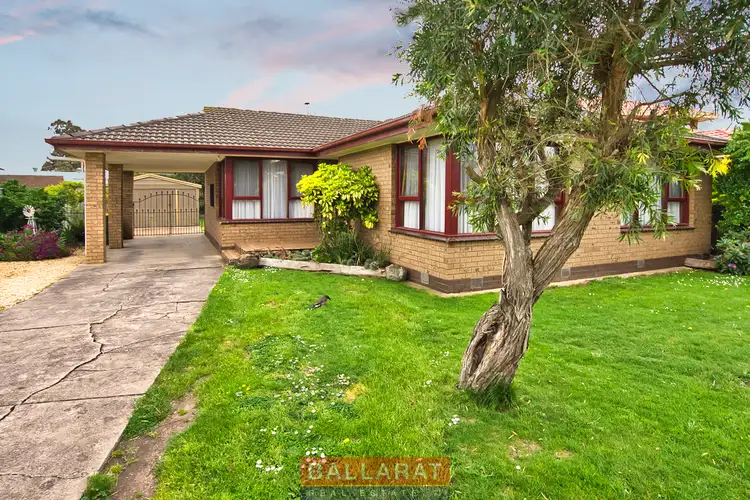 51 Lake Street, Wendouree VIC 3355