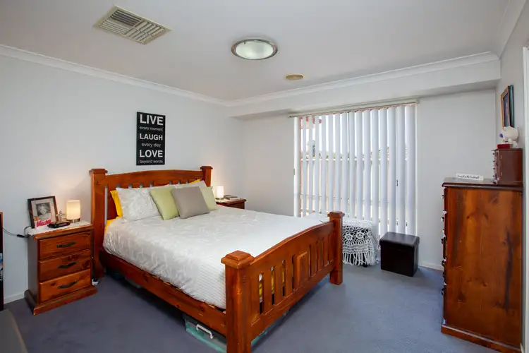 Fifth view of Homely house listing, 2 Hawk Place, Wodonga VIC 3690