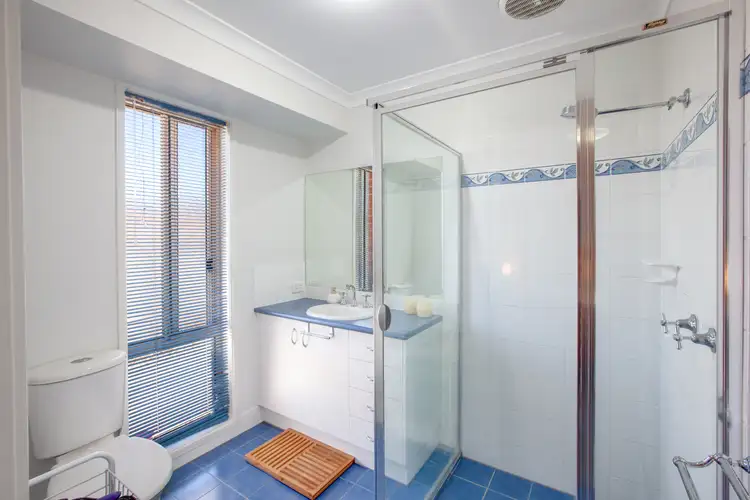 Sixth view of Homely house listing, 2 Hawk Place, Wodonga VIC 3690