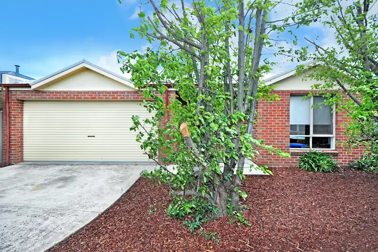 4 Cluden Gardens, Sebastopol VIC 3356