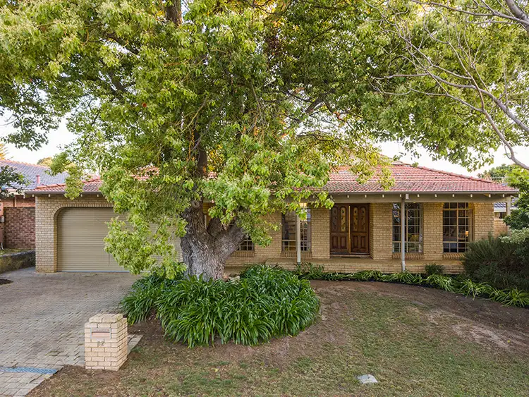 22 Bentley Close, Mount Claremont WA 6010