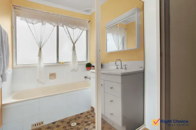 Sixth view of Homely house listing, 5 Jacaranda Crescent, Albion Park Rail NSW 2527