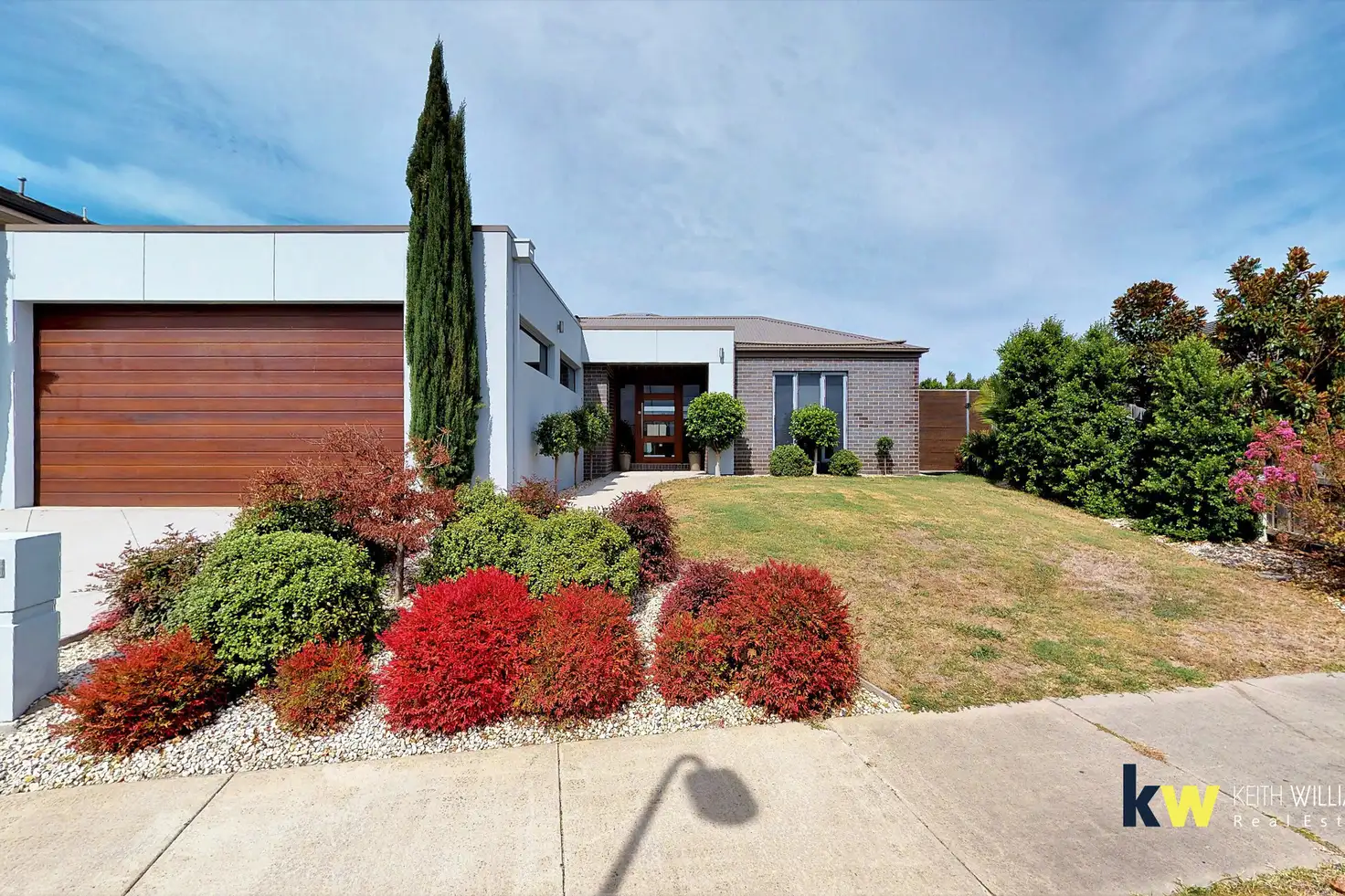 Main view of Homely house listing, 16 Dunsmuir Grove, Traralgon VIC 3844