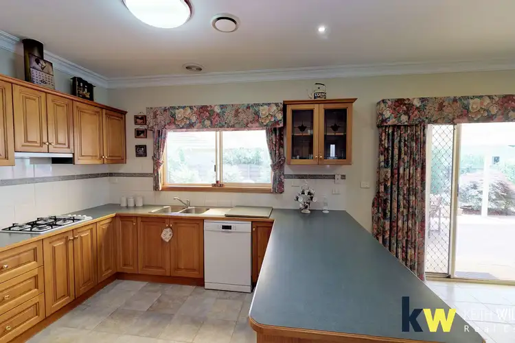 Fourth view of Homely house listing, 3 Lachlan Close, Traralgon VIC 3844