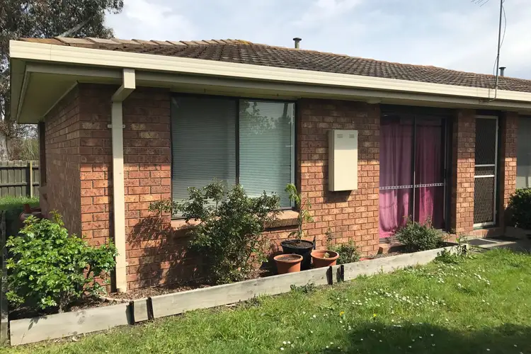 Main view of Homely unit listing, 2/2 Barbor Court, Traralgon VIC 3844