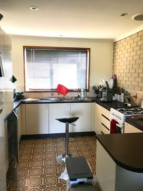 Fifth view of Homely unit listing, 2/2 Barbor Court, Traralgon VIC 3844