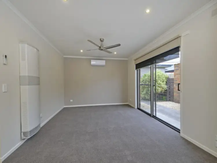Seventh view of Homely unit listing, 2/73 Church Street, Traralgon VIC 3844