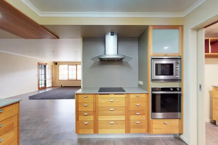 Seventh view of Homely house listing, 10 Blair Athol Drive, Traralgon VIC 3844
