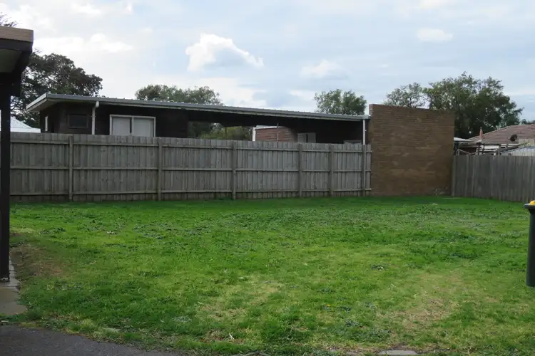 Fifth view of Homely unit listing, 3/4 Duke Street, Rosedale VIC 3847