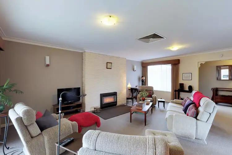 Sixth view of Homely house listing, 2 Heather Grove, Traralgon VIC 3844