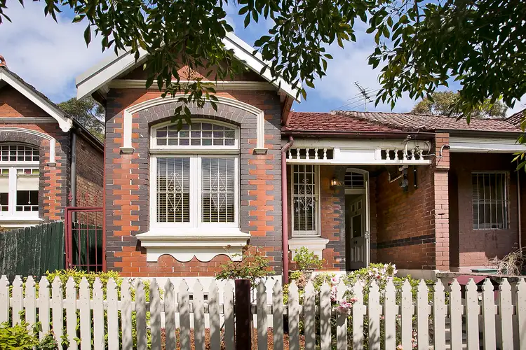 33 Searl Street, Petersham NSW 2049