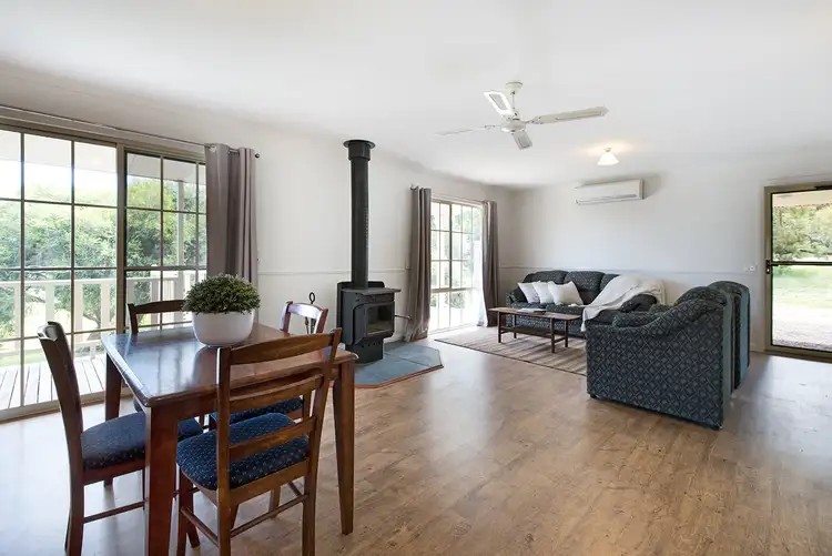 Fifth view of Homely house listing, 2 Cooke Street, Elphinstone VIC 3448