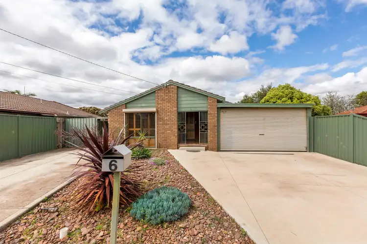 6 Flinders Road, Melton South VIC 3338