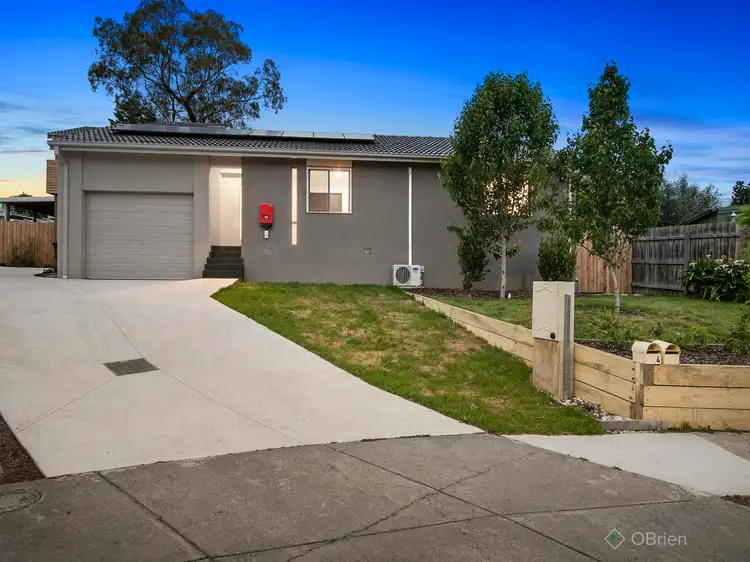 4 Melina Court, Endeavour Hills VIC 3802