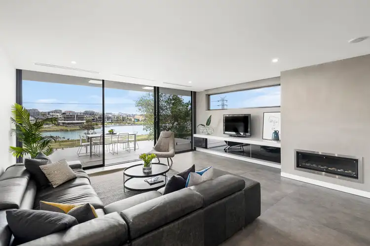 2/43 Fisher Parade, Ascot Vale VIC 3032