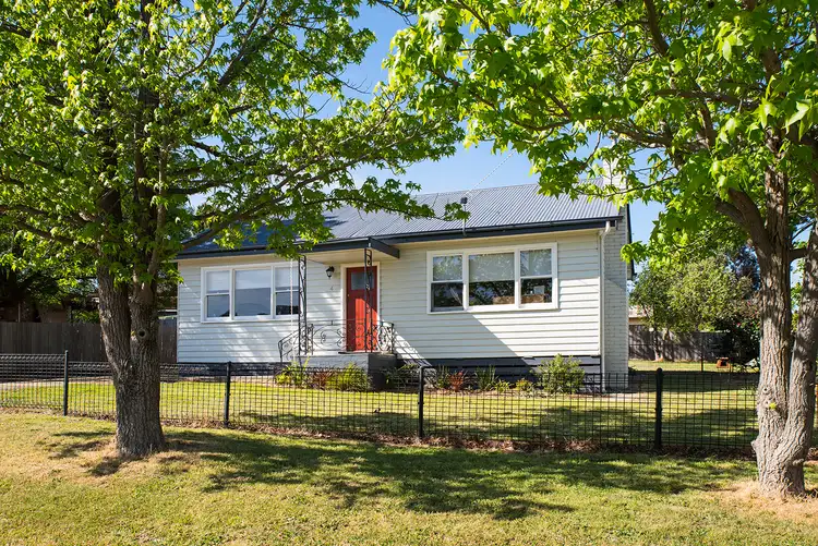 4 Woodman Street, Castlemaine VIC 3450