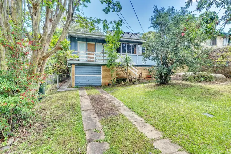 11 Hall Street, Brighton QLD 4017