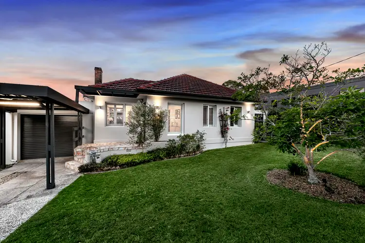 16 Fromelles Avenue, Seaforth NSW 2092
