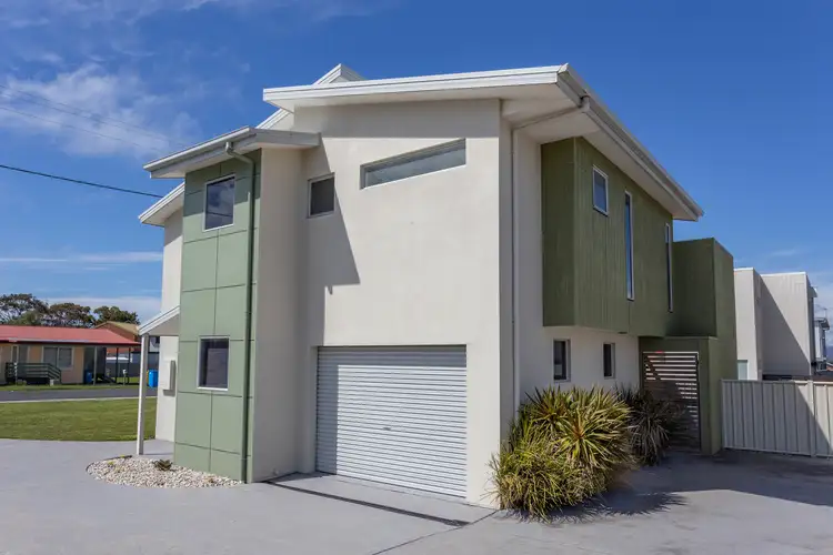 2/3 Arthur Street, Shearwater TAS 7307