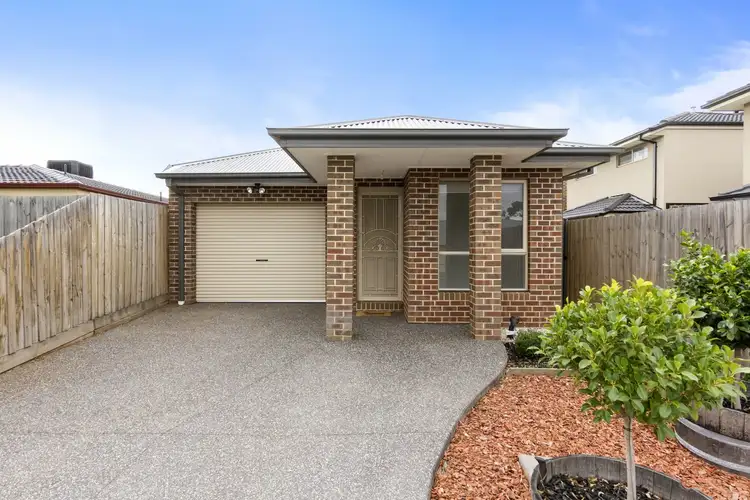 9 Astor Place, Melton West VIC 3337
