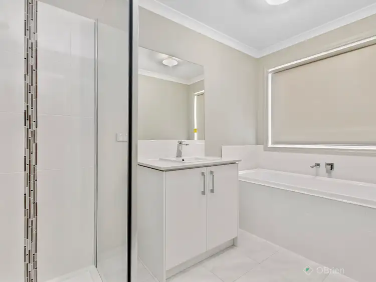Fifth view of Homely house listing, 35 Omeara Crescent, Cranbourne East VIC 3977