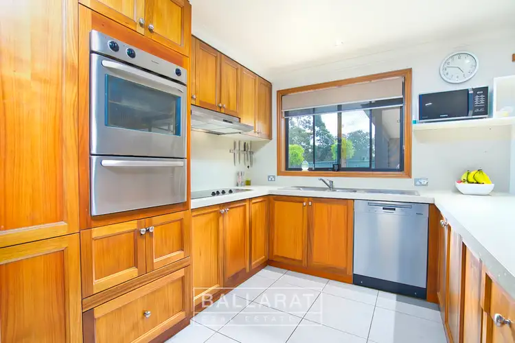 Fifth view of Homely house listing, 3 Waldie Close, Wendouree VIC 3355