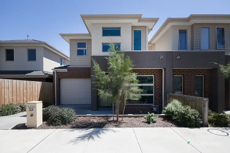 2a Lilac Avenue, Dandenong North VIC 3175