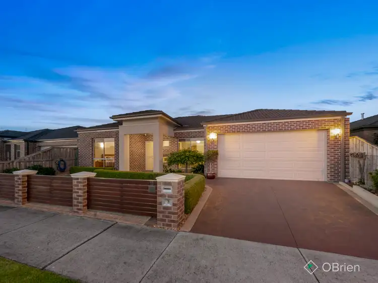 11 Pomegranate Way, Pakenham VIC 3810
