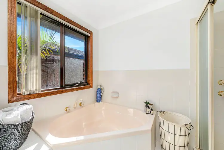 Fifth view of Homely house listing, 6 Thames Place, Kearns NSW 2558
