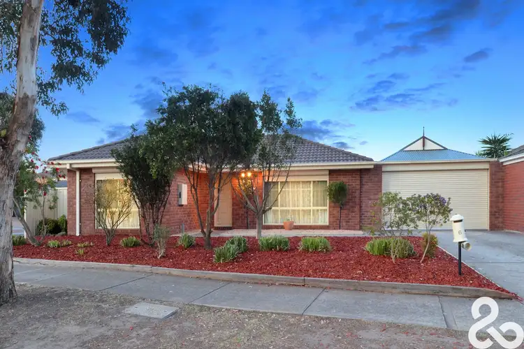 6 Cobblestone Drive, South Morang VIC 3752