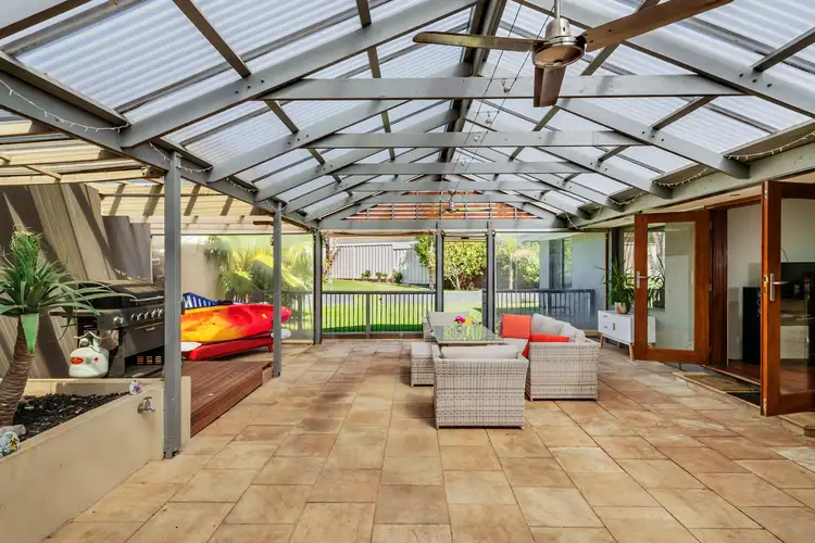 1 Thermopylae Court, Hallett Cove SA 5158