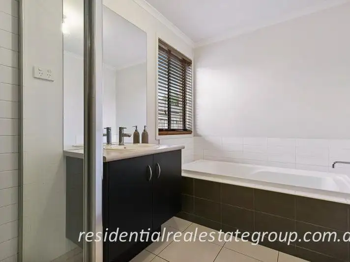 Fifth view of Homely house listing, 5 Lily Place, Cranbourne VIC 3977
