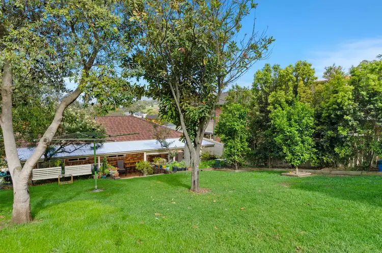 Sixth view of Homely house listing, 2 Emperor Court, Berkeley NSW 2506