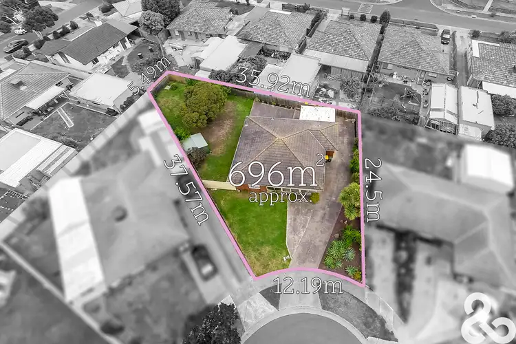 Second view of Homely house listing, 11 Willard Court, Lalor VIC 3075