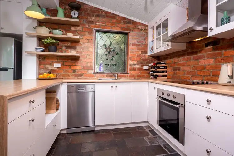 24 Roope Street, New Town TAS 7008