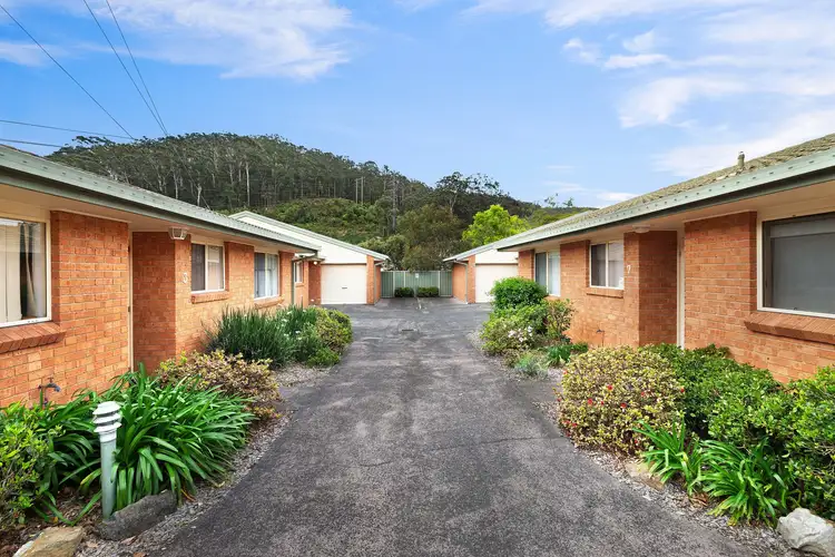 Main view of Homely villa listing, 4/40 Burns Road, Ourimbah NSW 2258