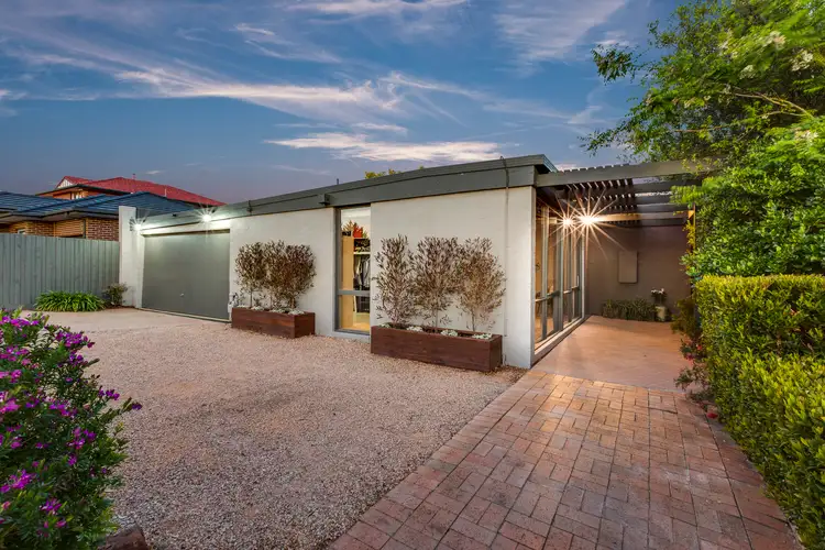 14 Banchory Avenue, Hillside VIC 3037