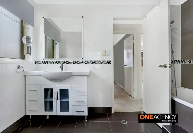 Fifth view of Homely townhouse listing, 6/11 Owen Jones Row, Menai NSW 2234