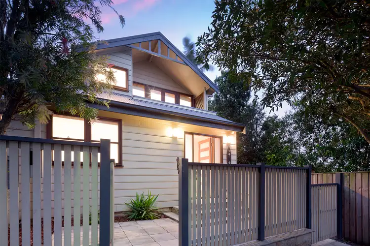 10 Mossgiel Street, Fairlight NSW 2094