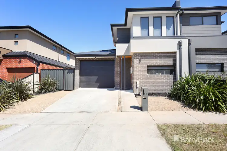 2/2 Dhemre Place, Dallas VIC 3047