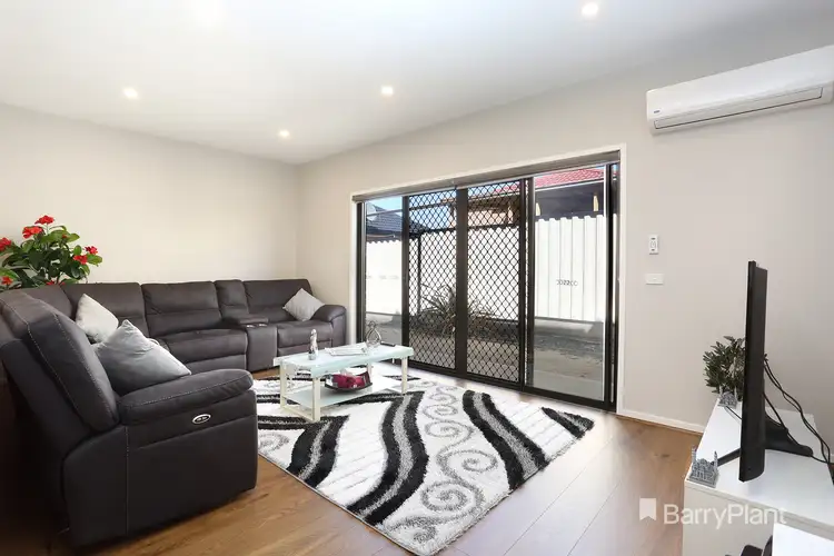 Sixth view of Homely unit listing, 2/2 Dhemre Place, Dallas VIC 3047