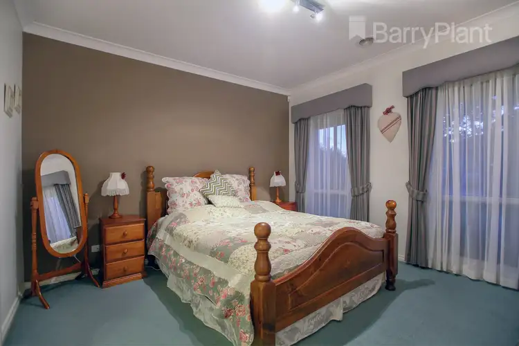 Sixth view of Homely house listing, 32 Hamilton Hume Parade, Craigieburn VIC 3064