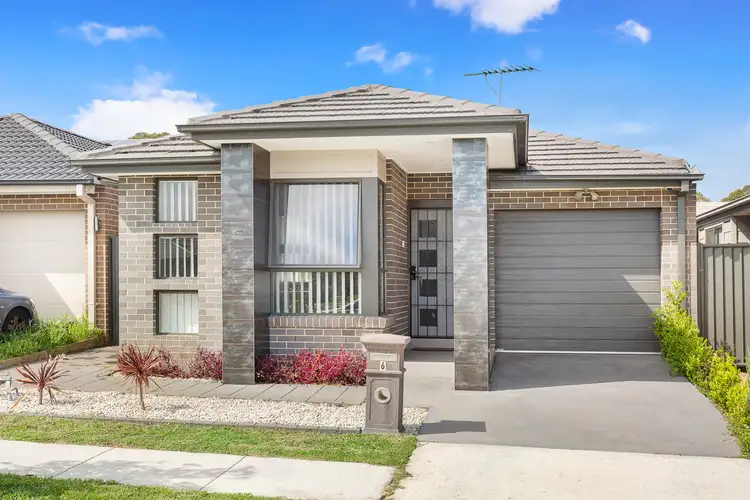 6 Colman Close, Ropes Crossing NSW 2760