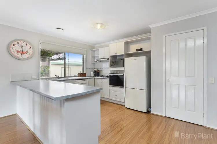 Third view of Homely house listing, 8 Julie Court, Kangaroo Flat VIC 3555