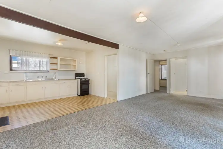 Fifth view of Homely block of units listing, 1,2,3/2 Walker Street, Long Gully VIC 3550