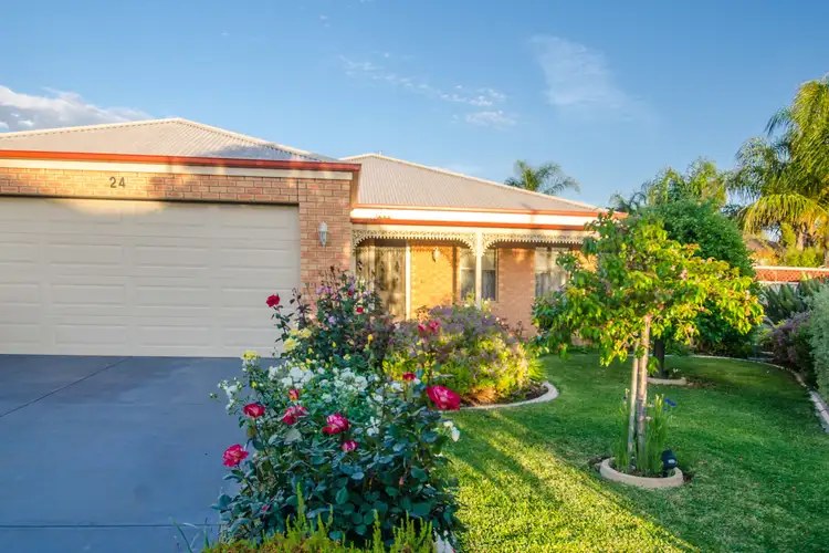 24 Westwood Place, Echuca VIC 3564
