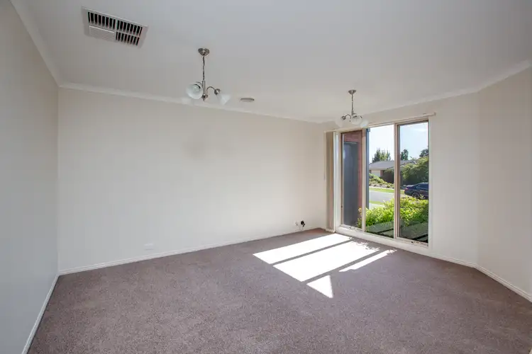 Second view of Homely house listing, 5 Hawk Place, Wodonga VIC 3690